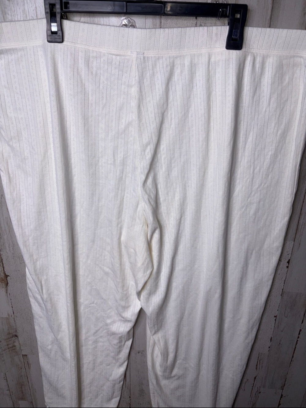 Old Navy High Waisted Pointtelle Knit Lettuce Hem Crop Lounge Pants in Cream 3X - Picture 9 of 13
